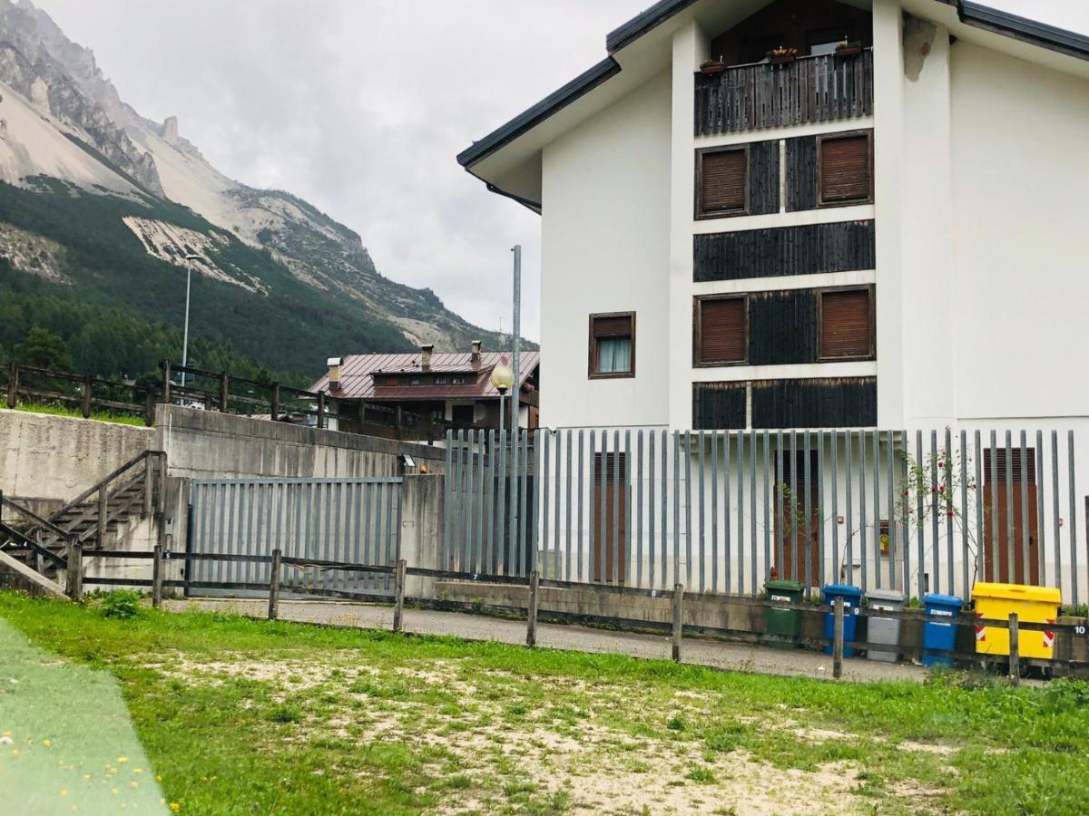 Casa Bianca Lägenhet San Vito di Cadore Exteriör bild